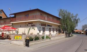 Hotel Retro in Vrbovec (ehem. Urbau)