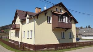 Apartmány Karlovický Dvůr in Karlovice (ehem. Karlsthal)