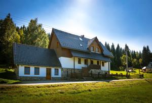 Ferienhaus Nad Jelením Koutem in Smržovka (ehem. Morchenstern)