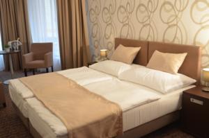 Mittelböhmen:  Im Zentrum von Benesov bietet dieses Hotel Zimmer mit Sat-T...