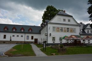 Hotel Hotýlek U Pekina in Zlaté Hory (ehem. Zuckmantel)