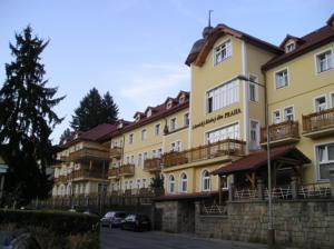 Hotel Lázeňský Dům Praha in Luhačovice (ehem. Bad Luhatschowitz)