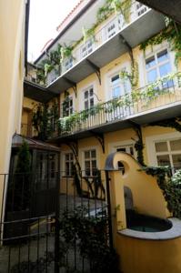 Hotel PVH Charming Flats Vlasska in Prag