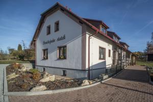 Hotel Pernštejnův Statek in Dívčí Kopy (ehem. Ditschkop)