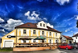 Hotel Pod Kokšínem in Spálené Poříčí