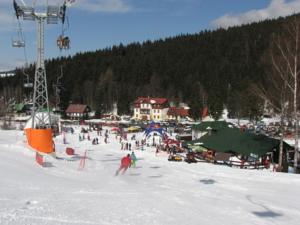 Riesengebirge:  In Deštné im Adlergebirge erwartet Sie das Hotel Praha di...