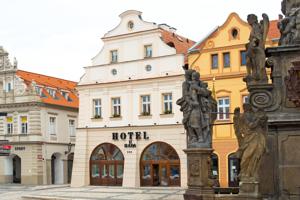 Hotel U Hada in Žatec (ehem. Saaz)