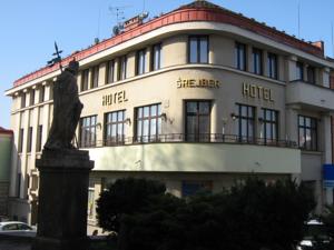 Pension Hotel Šrejber in Červený Kostelec (ehem. Rothkosteletz)