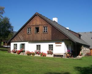 Pension Pod Churáňovským Vrchem in Stachy (ehem. Stachau)