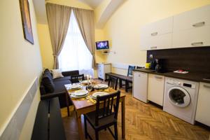 Student's Happiness Flat by Ruterra in Prag