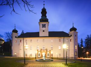 Zámecký Hotel in Třešť (ehem. Triesch)