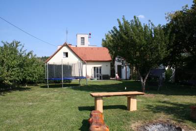 Ferienhaus in Tetín