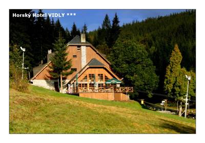 Horský Hotel Vidly im Kurort Karlova Studánka: Horský Hotel Vidly in Karlova Studánka ab 26,- €. Am Fuße des Berges Praděd (Altvater) begrüßt Sie das Horský hotel Vidly in der Stadt Vrbno pod Pradědem (Würbenthal). Freuen Sie sich auf ein Spa mit einem Massagebereich und einen Außenwhirlpool. Das 4-Sterne-Hotel befindet sich im Bezirk Bruntál in der Region Beskiden. Ab 26,- EUR pro Zimmer und Nacht - buchen Sie jetzt!