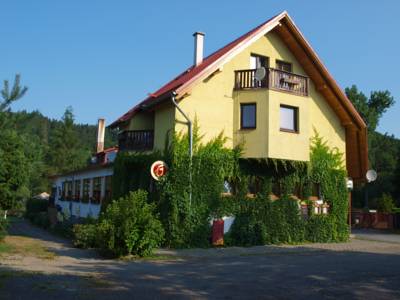 Hotel Kormoran in Zlenice