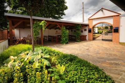 Hotel Restaurant Na Statku in Náměšť nad Oslavou