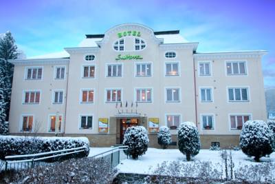 Hotel Subterra in Ostrov