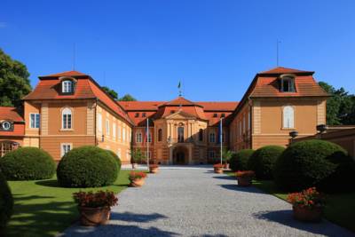 Hotel Zámek Štiřín in Kamenice