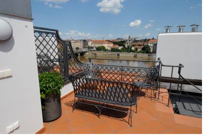 PVH Charming Flats Horejsi Nabrezi in Prag