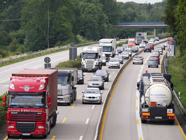 LKW-Maut Tschechien 2024: alle* Infos zur LKW-Maut, On-Bord-Unit und  Mautgebühr Tschechien, Tschechische Republik